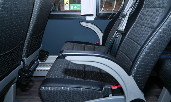 MTI PREMIUM CHARTER – LUXURY MOTORCOACH MTI PREMIUM CHARTER – LUXURY MOTORCOACH