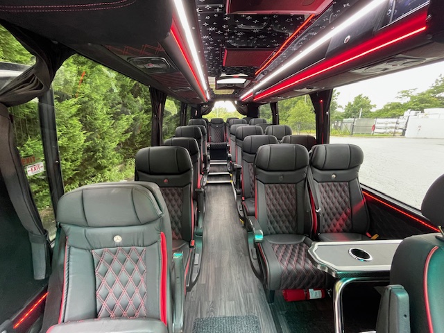 MTI PREMIUM CHARTER LUXURY SPRINTER MTI PREMIUM CHARTER LUXURY SPRINTER