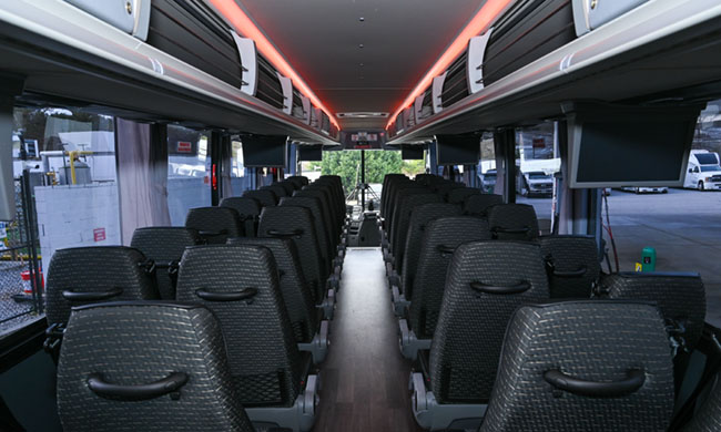 MTI PREMIUM CHARTER – LUXURY MOTORCOACH MTI PREMIUM CHARTER – LUXURY MOTORCOACH